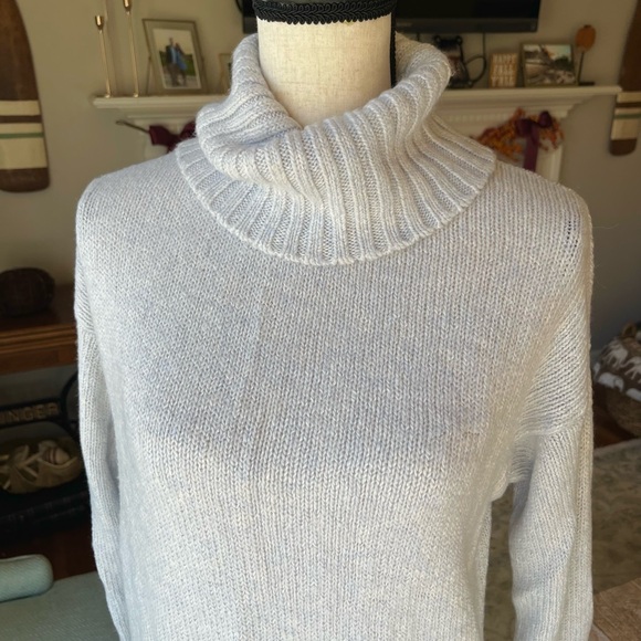 Eddie Bauer | Turtleneck tunic - Picture 2 of 10